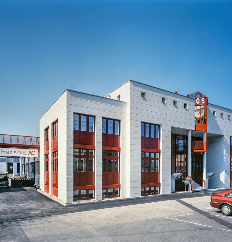 Ansicht des 1989 erbauten Administrationsgebäude.